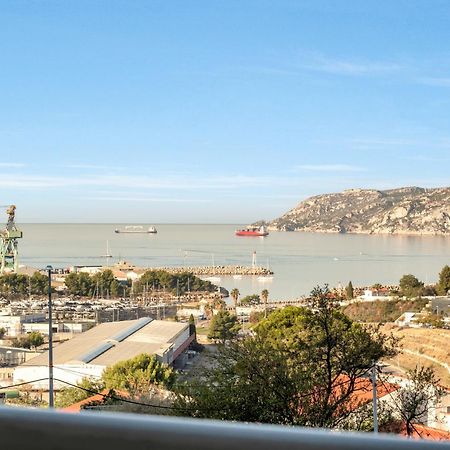 Room In Appartment With Seaview Марсель Экстерьер фото